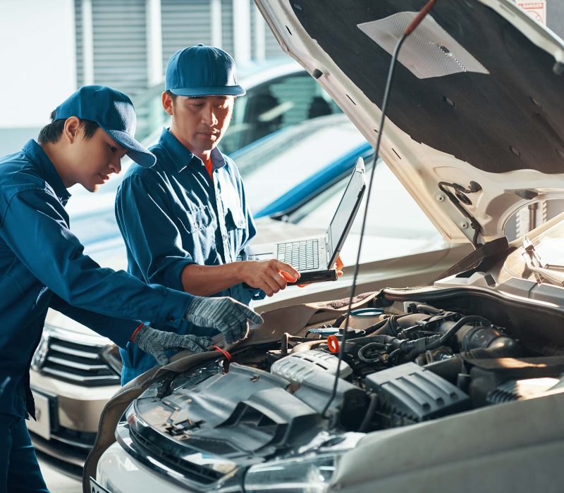 repairing-car-small.jpg